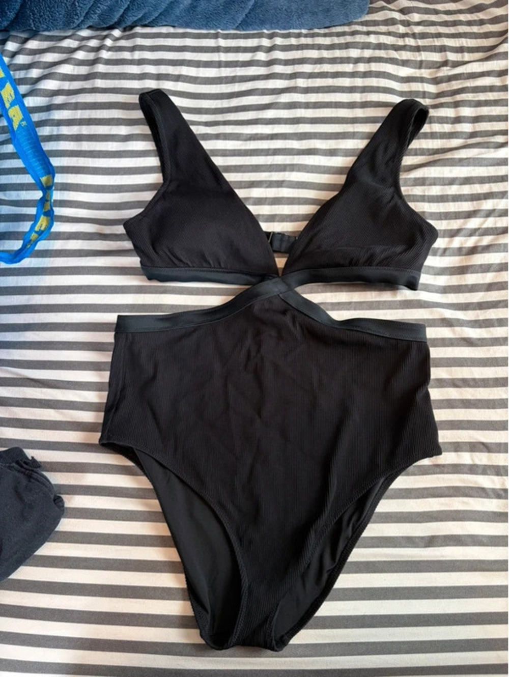 Aerie one piece full coverage ribbed black swimsuit L